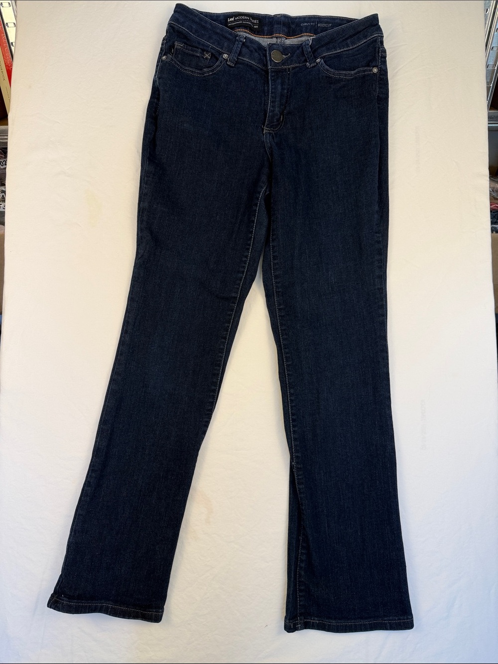 Lee Women’s Boot-Cut Curvy Jeans in Dark Blue Sz 8